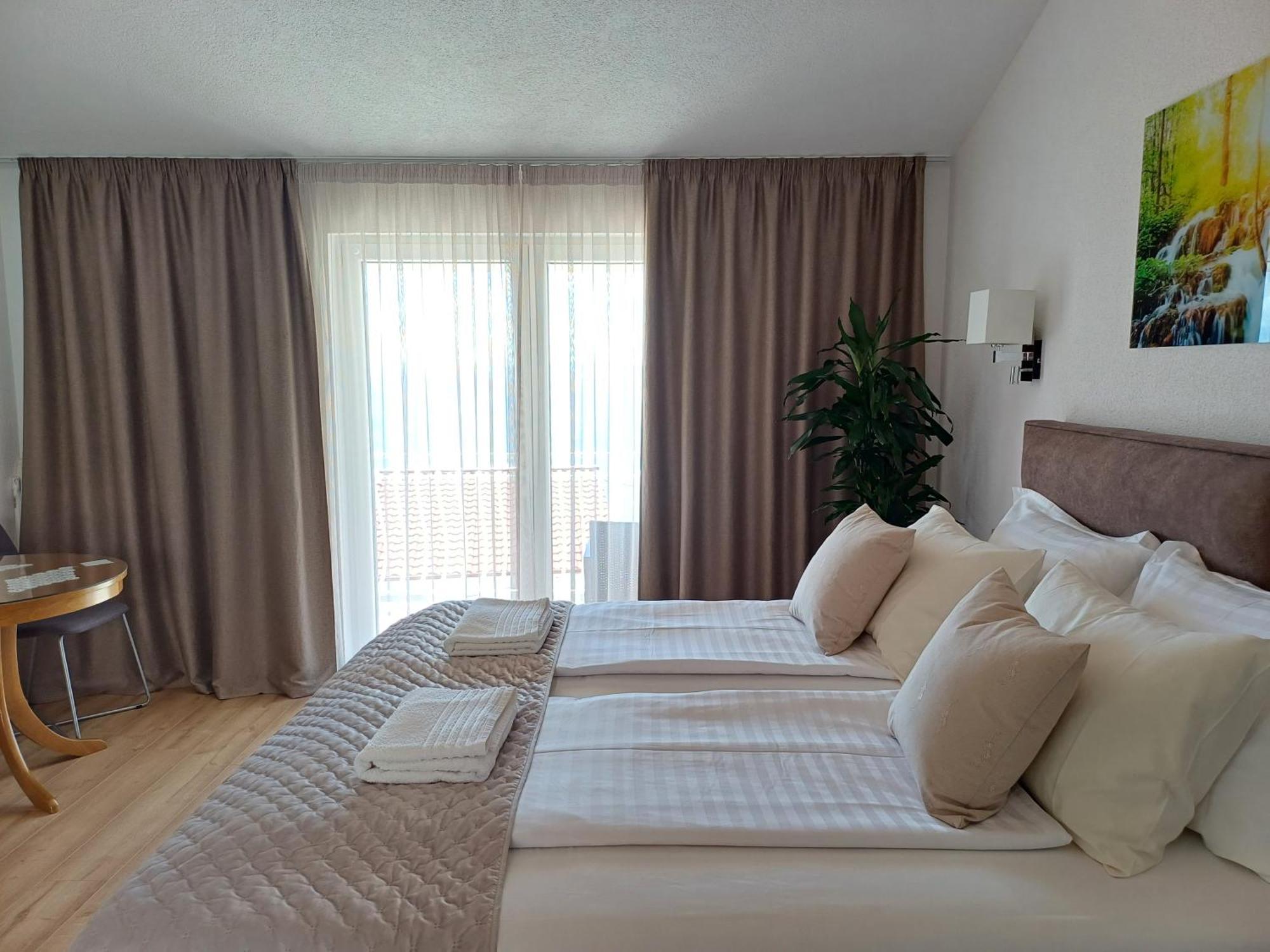 Apartments Jaksic Trogir Exteriör bild
